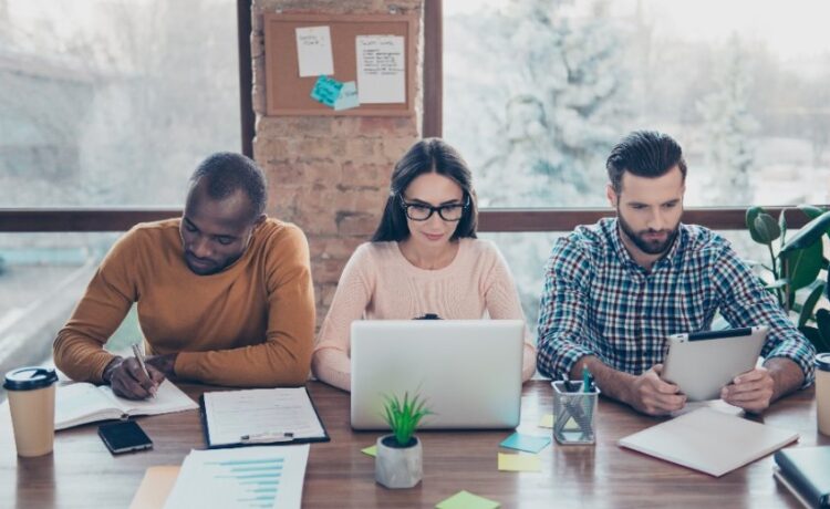 Virtual Conference Vs. Webinar: What You Should Know